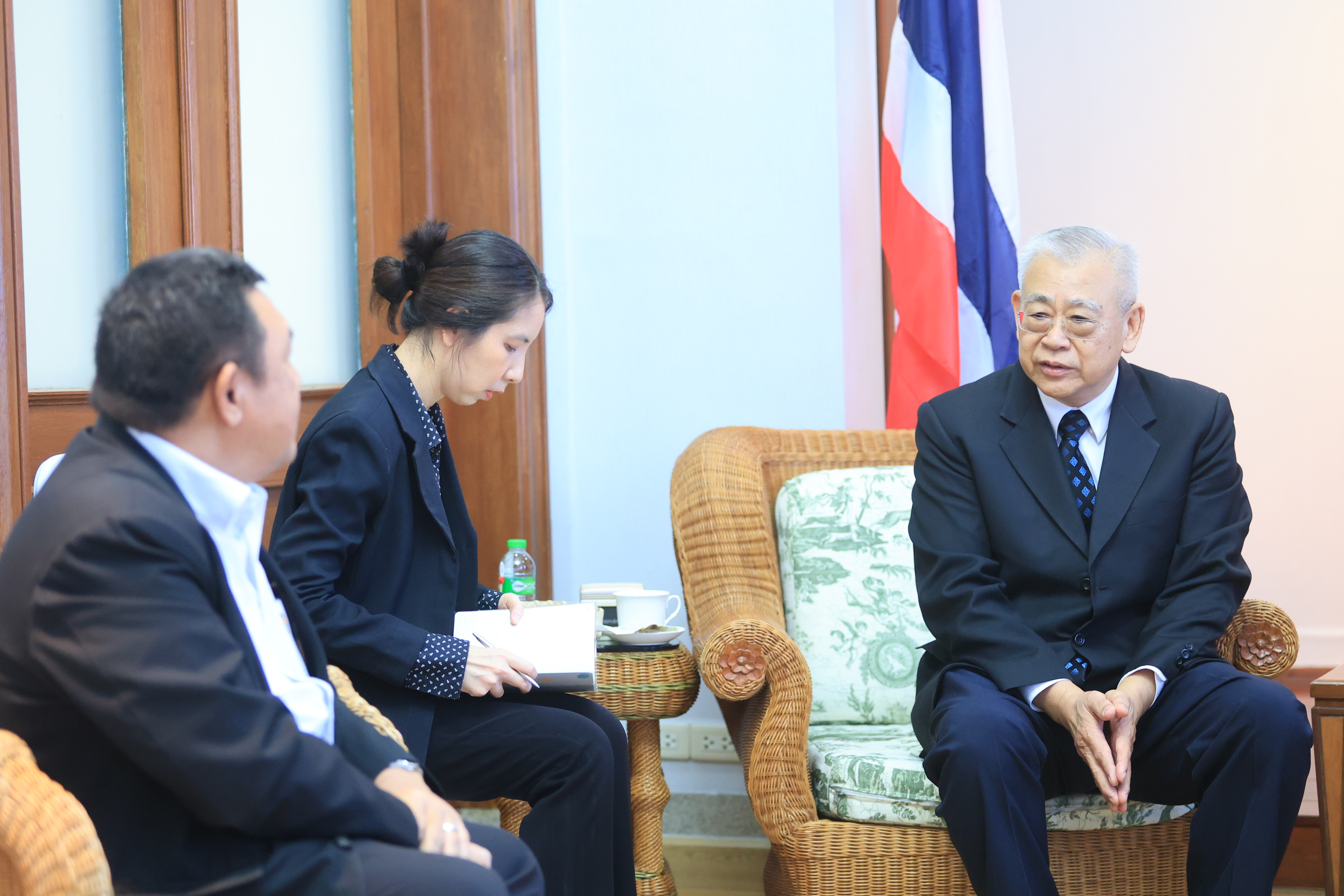 title - ส.ป.ก. ร่วมต้อนรับผู้แทนกระทรวงเกษตรฯ ญี่ปุ่น (MAFF) เข้าคารวะอดีตรมว.เกษตรฯ ไทย ร่วมแบ่งปันวิสัยทัศน์หนุน “การเกษตร” เป็นรากฐานเชิงยุทธศาสตร์และความมั่นคงระดับชาติ